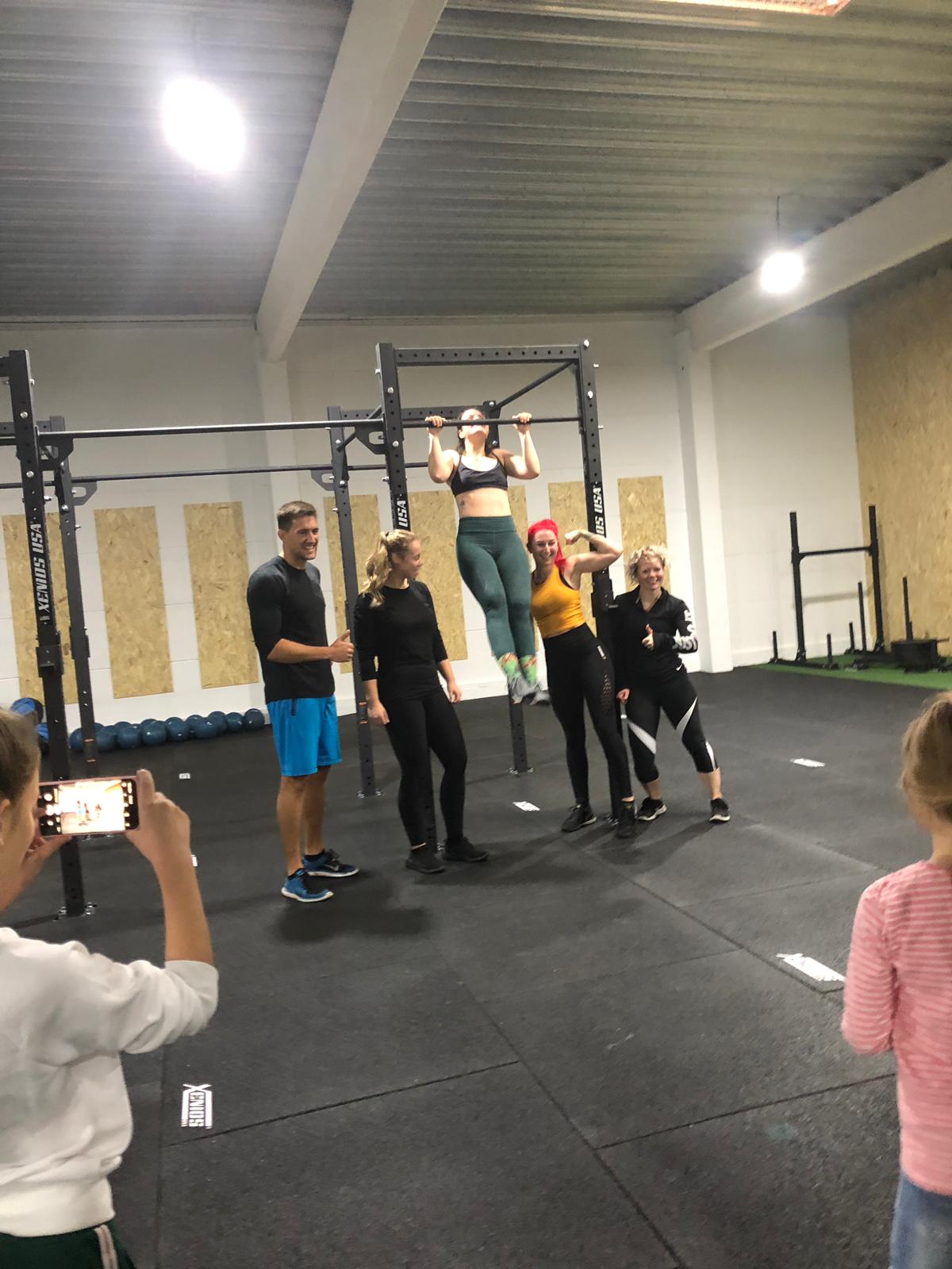 5 Mitglieder beim CrossFit WHV